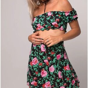 Motel Rocks Floral Off-Shoulder Crop Top - Black and Pink